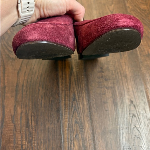 Seychelles Women's Deep Red Suede Loafers - Picture 4 of 4